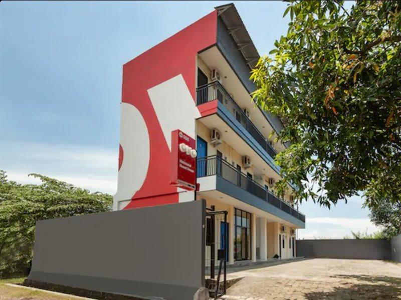 Richmond Guest House Cirebon Redpartner Eksteriør billede