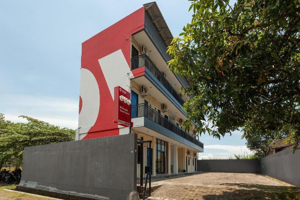 Richmond Guest House Cirebon Redpartner Eksteriør billede