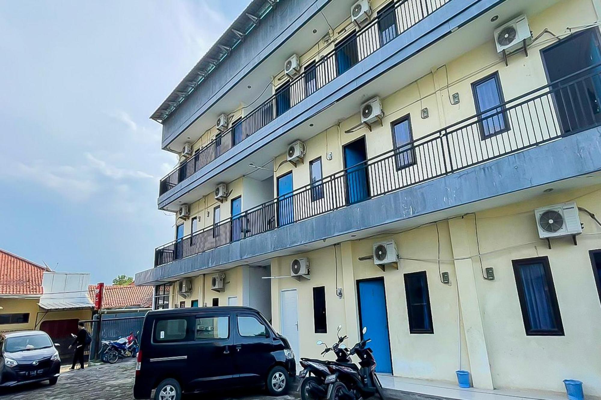 Richmond Guest House Cirebon Redpartner Eksteriør billede